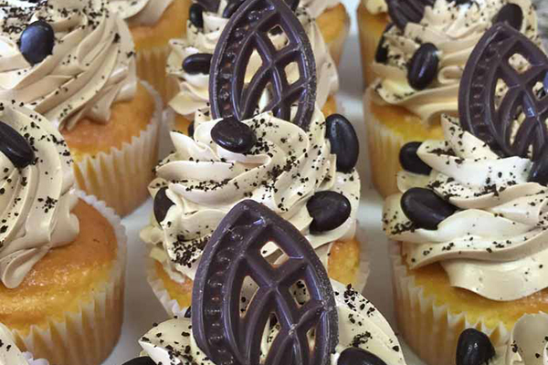 Landing Cup Cakes